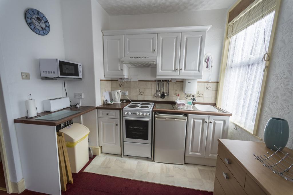 Lyndale Holiday Flats Blackpool Exterior photo