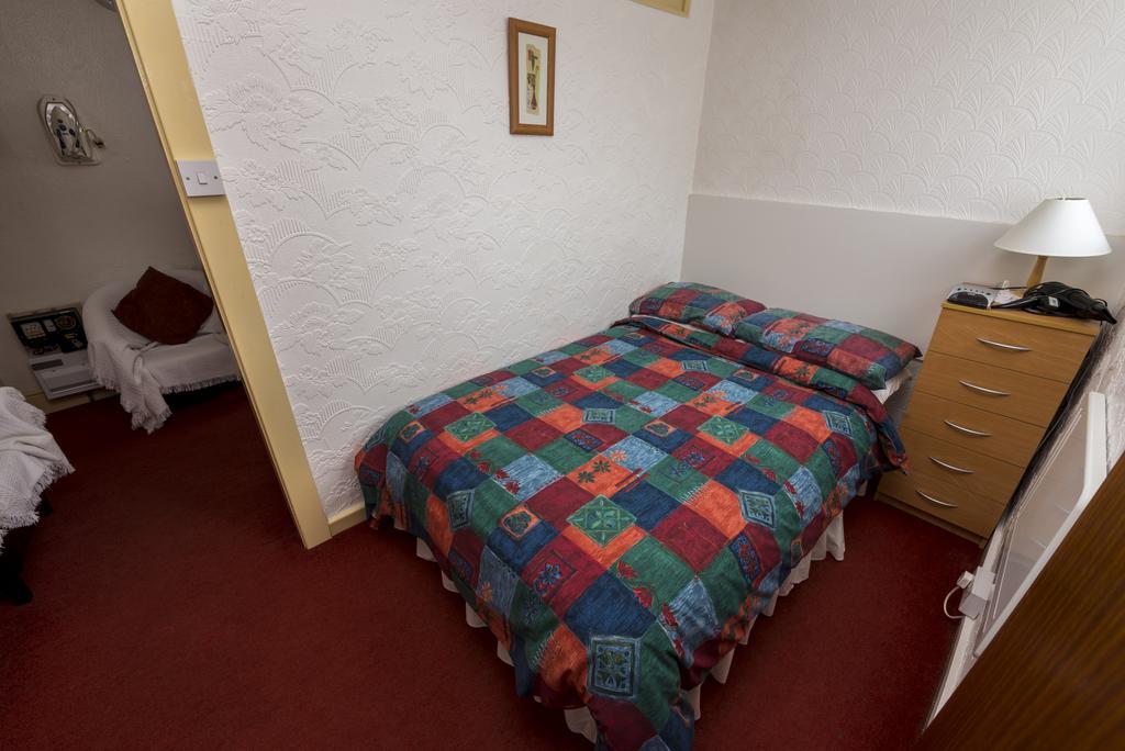 Lyndale Holiday Flats Blackpool Exterior photo